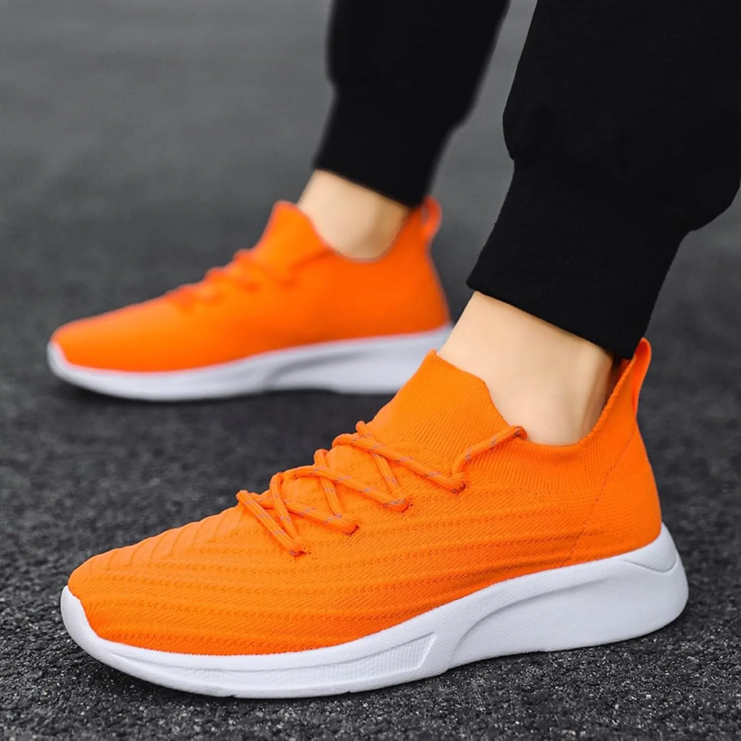 Mens Loafers & Slip-Ons Men Sports Shoes Fashion New Pattern Simple Solid Color Couple Light and Comfortable Lace